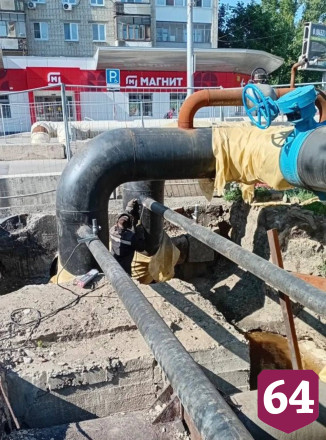 В Саратове продолжается реконструкция теплосетей на улице Степана Разина 